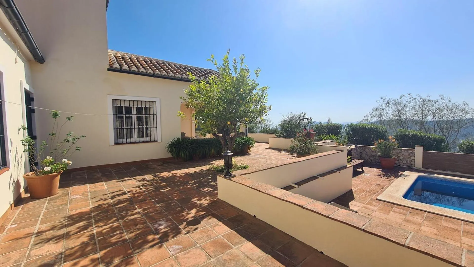 Villa-Atreju-Fuer-Bis-Zu-10-Personen-Mit-Pool-Gaestehaus-Top-Ausstattung Competa Spain
